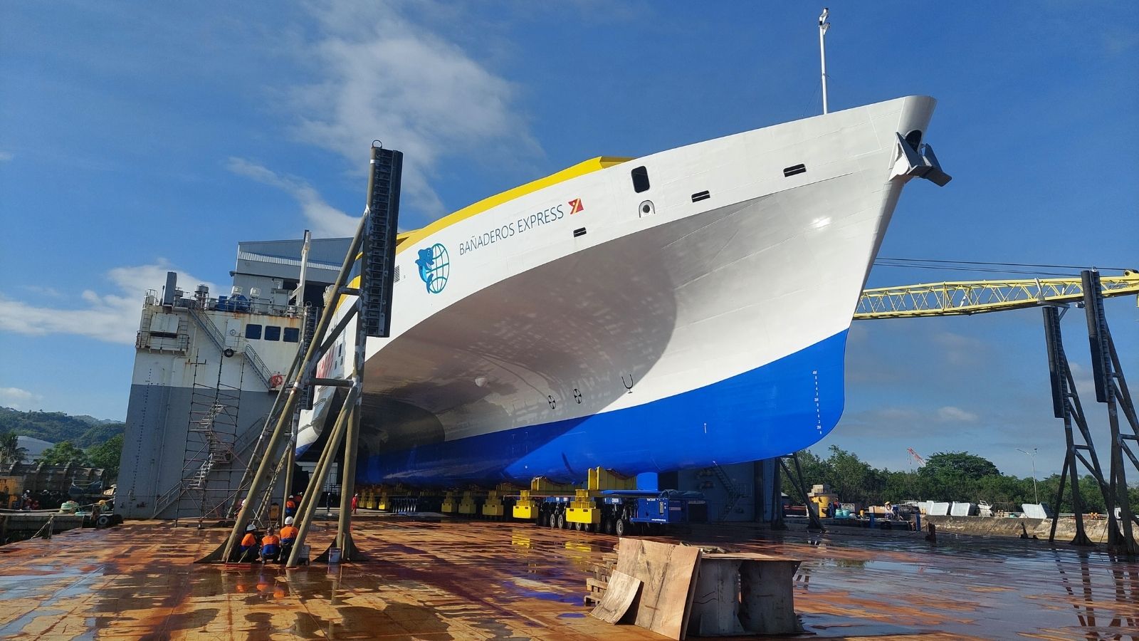 Bañaderos Express en Austal Filipinas 1